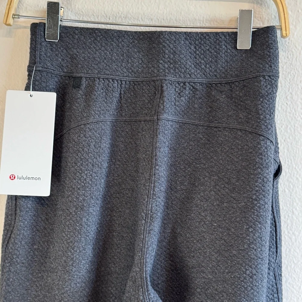 Lululemon Can You Feel The Pleat Crop SHR Heather Black